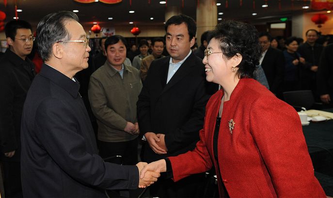 0、温家宝总理与盈科律师亲切会话.jpg